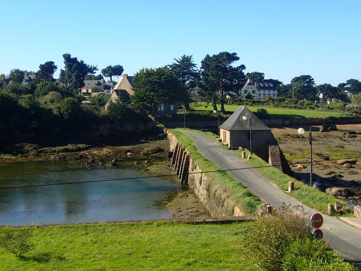 Studio Les Pieds Dans L'Eau Au Port De Ploumanac'H Perros-Guirec Exterior foto